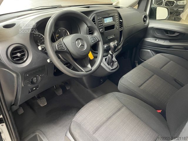 Minibus MERCEDES-BENZ Vito Tourer 109CDI lang 1.Hand*9-Sitzer*Tempomat