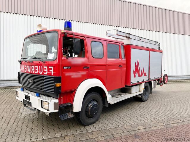 Camion de pompiers Iveco-Magirus 120-23 AW 4x4 Doka, LF 16 120-23 AW 4x4 Doka, V8-Motor, LF 16