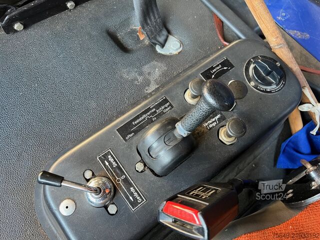 Бортовой грузовик Iveco-Magirus 90-16 AW 4x4 Doka 90-16 AW 4x4 Doka, Mannschaftswagen