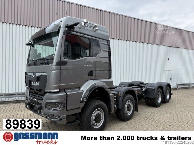 LKW-Fahrgestell MAN TGS 41.520 8x8 BB CH, Hohe Bauart, 6-Sitzer,