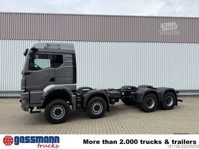 LKW-Fahrgestell MAN TGS 41.520 8x8 BB CH, Hohe Bauart, 6-Sitzer,