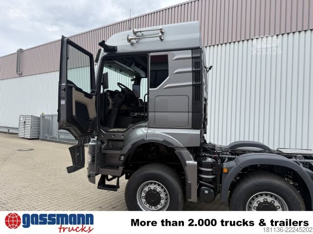 LKW-Fahrgestell MAN TGS 41.520 8x8 BB CH, Hohe Bauart, 6-Sitzer,