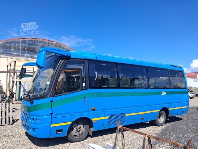 Minibus Toyota cAETANO