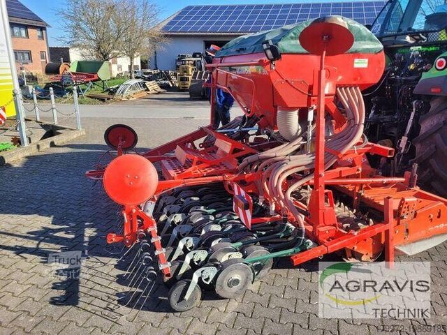 Kultywator polowy Kuhn HRB 302 D