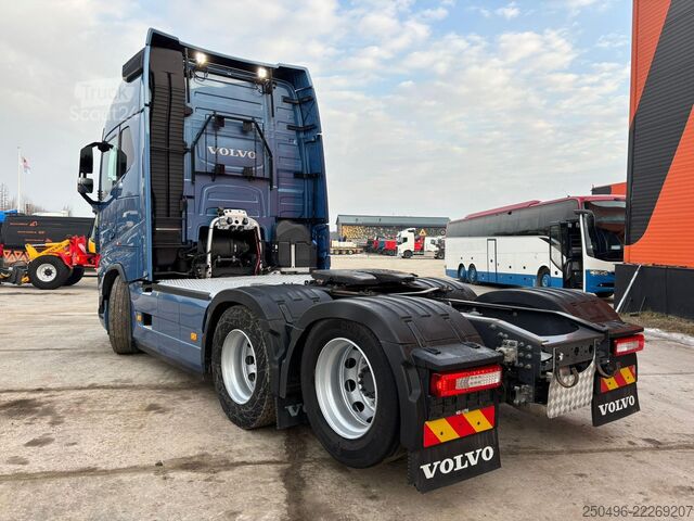 Trator standard Volvo FH 500 6x2 GLOBE XL / RETARDER / DOUBLE BOGIE