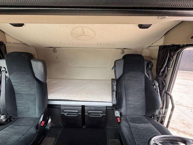 Tractor standard Mercedes-Benz Actros 2545 6x2/4 STREAMSPACE