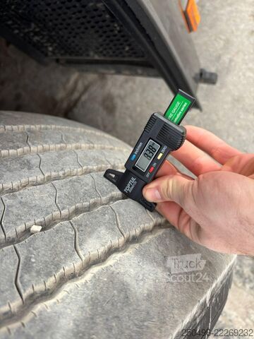 Tractor standard Mercedes-Benz Actros 2545 6x2/4 STREAMSPACE