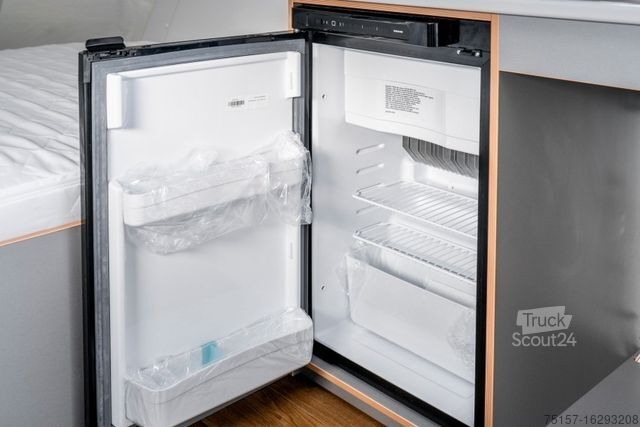 Asuntovaunu Behindertengerechter Wohnwagen 1500kg zGG