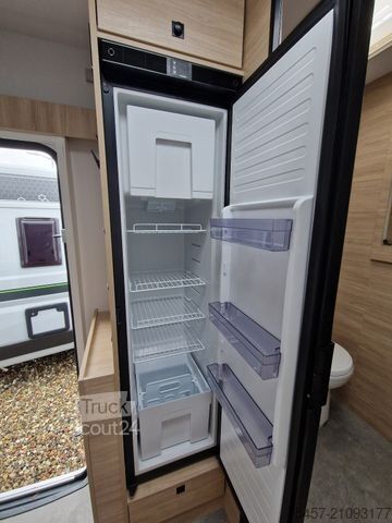 Ημιενσωματωμένο αυτοκινούμενο τροχόσπιτο CHAUSSON 640 Ultimate Line MJ2026 FIAT