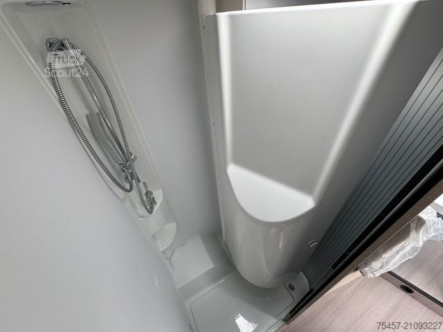 Halvintegrert bobil ADRIA COMPACT SL SUPREME MOD 25 UVP 93.000,-