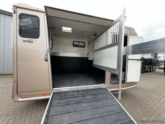 Horse transport trailer  ANKA Steinsberger 2,5t  Pferdeanh.m  Wohn. Dusch