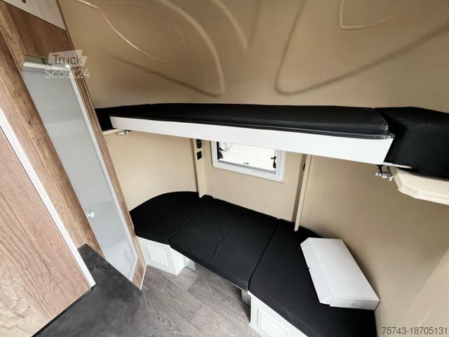 Remorque de transport de chevaux  ANKA Steinsberger 2,5t  Pferdeanh.m  Wohn. Dusch