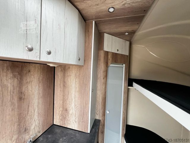 Horse transport trailer  ANKA Steinsberger 2,5t  Pferdeanh.m  Wohn. Dusch