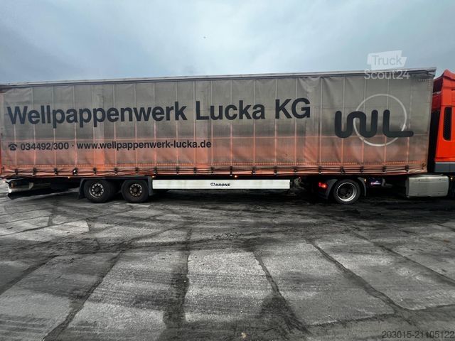 Open semitrailer with tarp KRONE SD