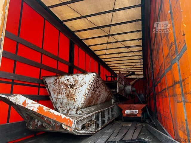 Open semitrailer with tarp KRONE SD