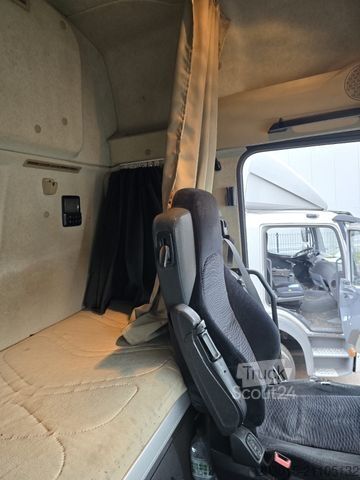 Biltransport lastbil MERCEDES-BENZ ACTROS  1842 L   Maschinen