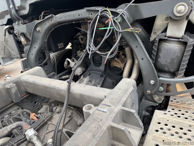 Biltransport lastbil MERCEDES-BENZ ACTROS  1842 L   Maschinen