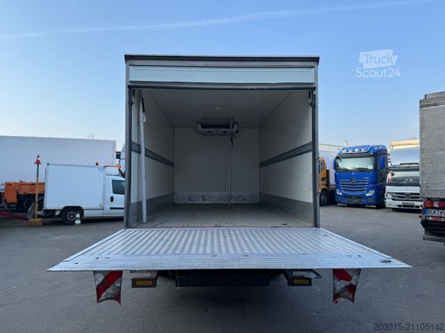 Izotermiczny van chłodnia MITSUBISHI Canter Fuso 9 C 18   Thermoking V 300 Max