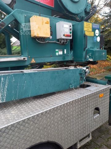Lastbilmonteret kranvogn MAN L 2000   8.140 /Klaas  26/32