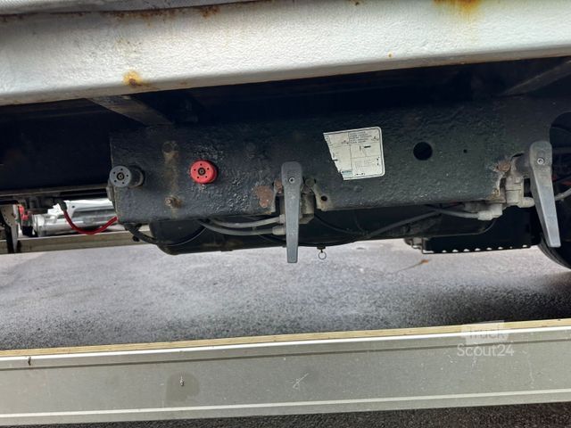 Отворена ремарке със строшен брезент  N 7208