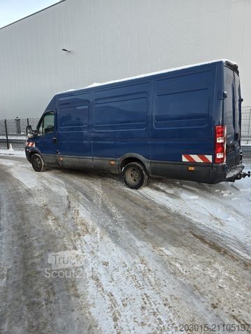 Furgon blaszak IVECO Daily  35C13V