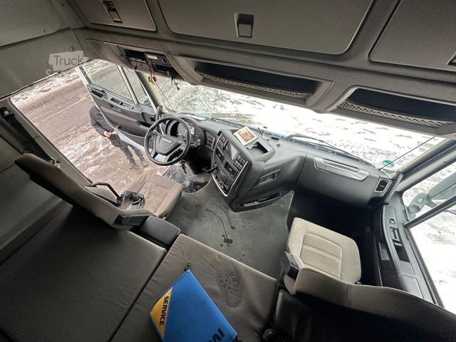 Standard SZM IVECO Stralis  /460 E6   / AS 440 S46 TP / HI-WAY