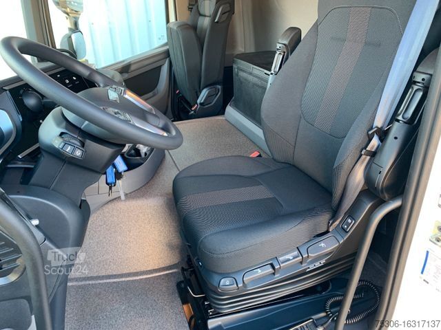 Вантажівка для напоїв DAF XD 450 FAN Swing-Board-Aufbau