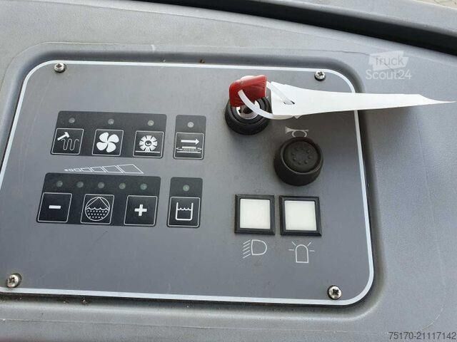 Máquina de construcción Hako Scrubmaster B310 R CL / nur 418h! / 2016