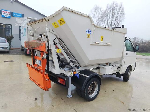 Vyklápacia dodávka Piaggio PORTER MAXXI 1.3  70 CV