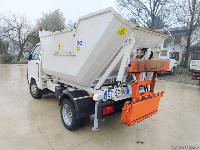 Vyklápacia dodávka Piaggio PORTER MAXXI 1.3  70 CV