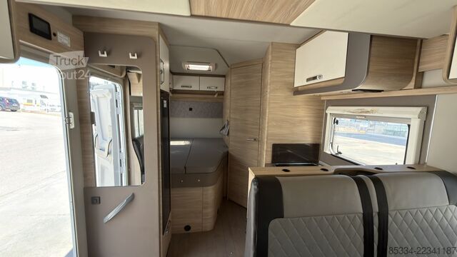 عربة تخييم شبه مدمجة Fiat Ducato Weinsberg Carasuite 2020 | Tout équipé | 5 couchages
