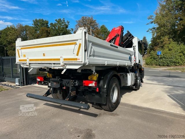 Tipper truck IVECO X -WAY AD 200 4x2 Kran 19m FUNK Meiller Kipper