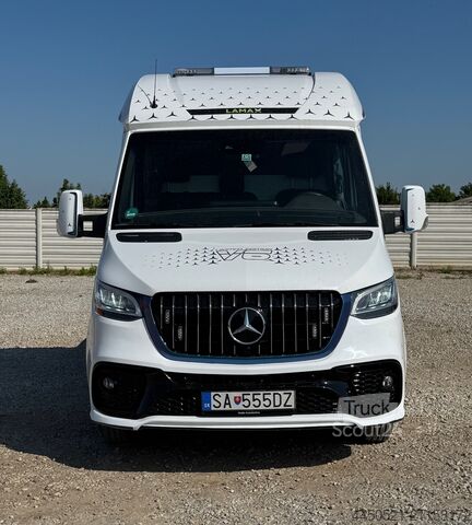 Vučno vozilo - vučara Mercedes-Benz Sprinter 519