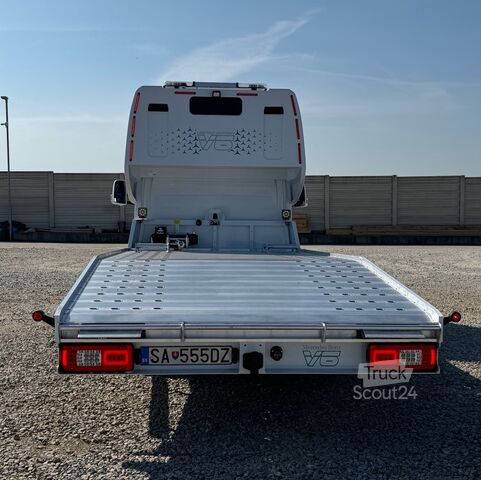 Vučno vozilo - vučara Mercedes-Benz Sprinter 519