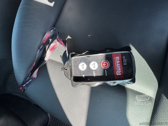 Vučno vozilo - vučara Mercedes-Benz Sprinter 519