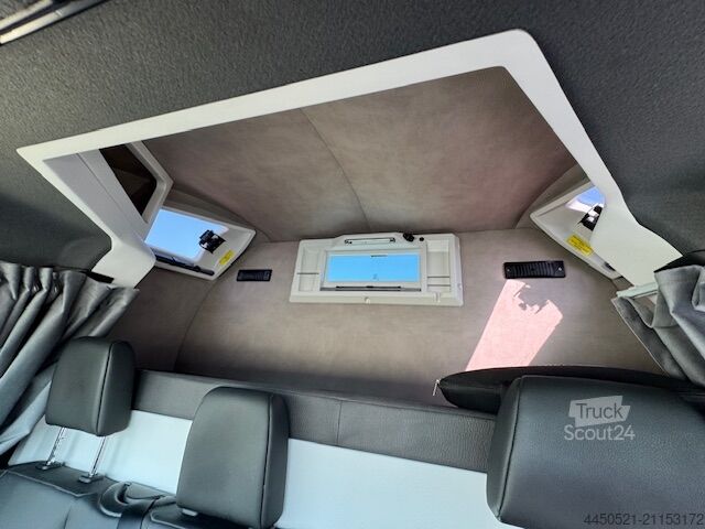 Vučno vozilo - vučara Mercedes-Benz Sprinter 519