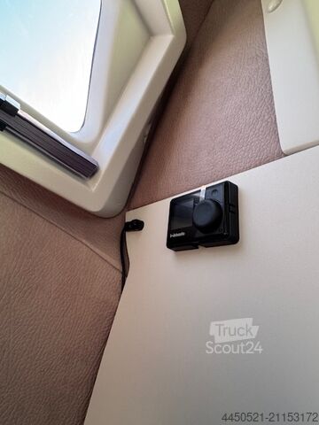 Vučno vozilo - vučara Mercedes-Benz Sprinter 519