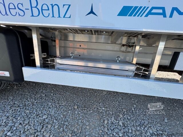 Vučno vozilo - vučara Mercedes-Benz Sprinter 519