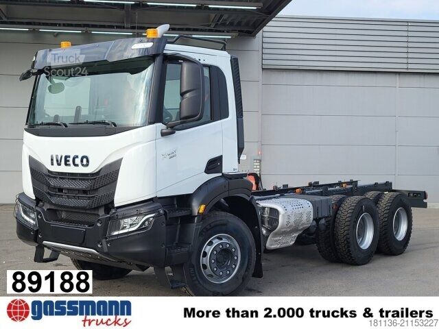 Chassi de caminhão Iveco X-Way AD300X46Z 6x4, Retarder, Navi