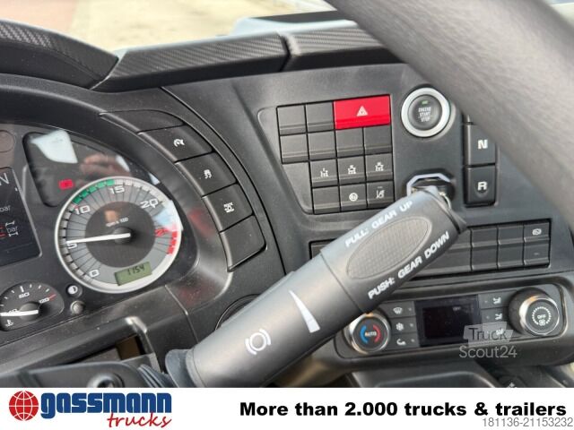 Podwozie ciężarówki Iveco X-Way AD300X42Z 6x4, Motorabtrieb