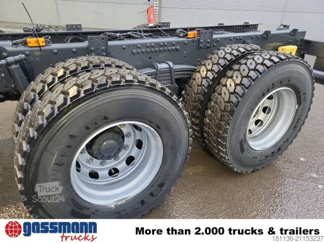 Ruloninė konteinerinė savivartis Iveco X-Way AD300X42Z 6x4, Motorabtrieb