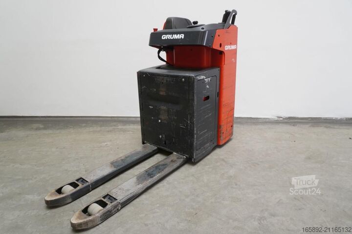 Carretilla elevadora baja con plataforma para el conductor Linde T 20 S 1154