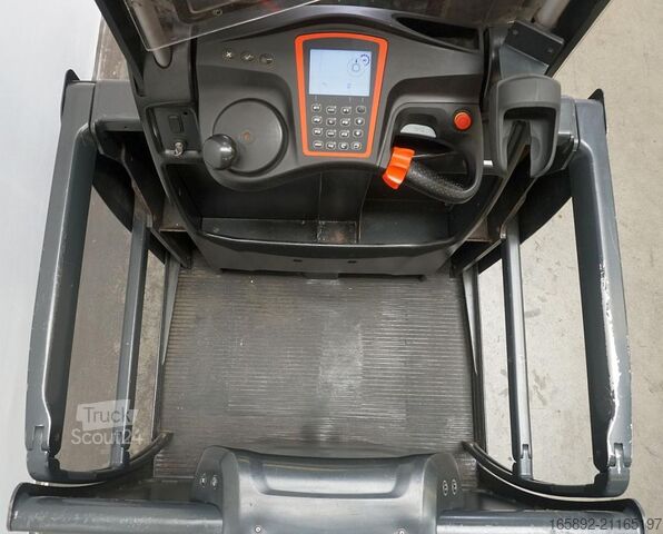 Yüksek seviyeli sipariş toplayıcı Linde V 48 5213