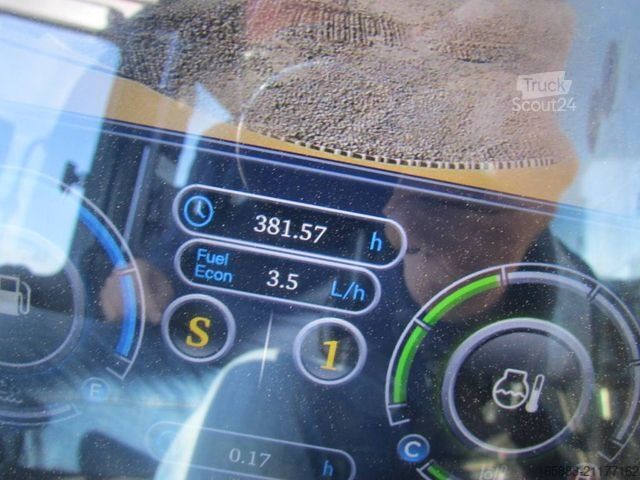 Excavatrice à chaînes SANY SY 215 LC Kettenbagger / AC / 86.000 EUR