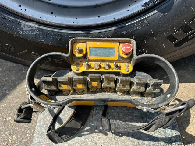  Volvo FMX 330 8x4 TRIDEM PRITSCHE + KRAN EFFER 265 / ...