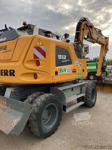 Mobiele graafmachine Liebherr A 912 Compact Litronic