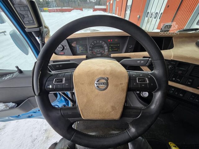 Tractor estándar Volvo FH 16 750 8x4 GCW 142 ton / GLOBE XL / RETARDER...