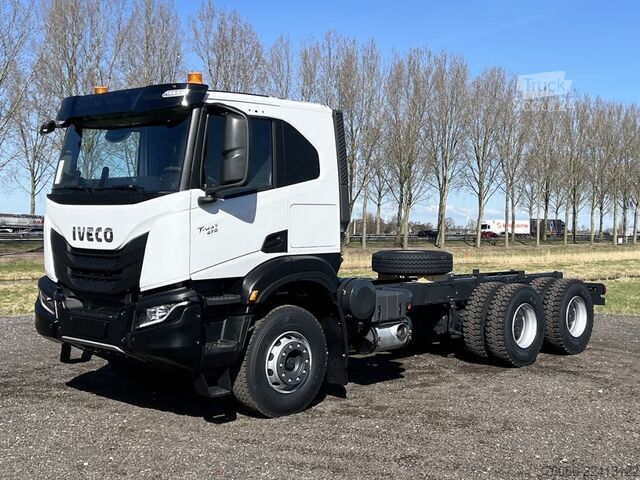 Alusta ja ohjaamo Iveco T-Way AT380T47H-4200 Chassis Cabin (5 units)