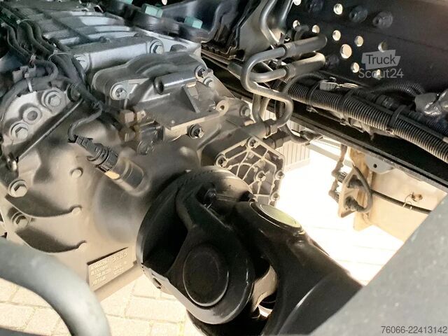 Standard-SZM Mercedes-Benz Zetros 2045-S Tractor Head
