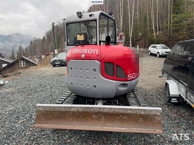 Excavator pe șenile Wacker Neuson 50Z3 RD tracked excavator with digging bucket and
